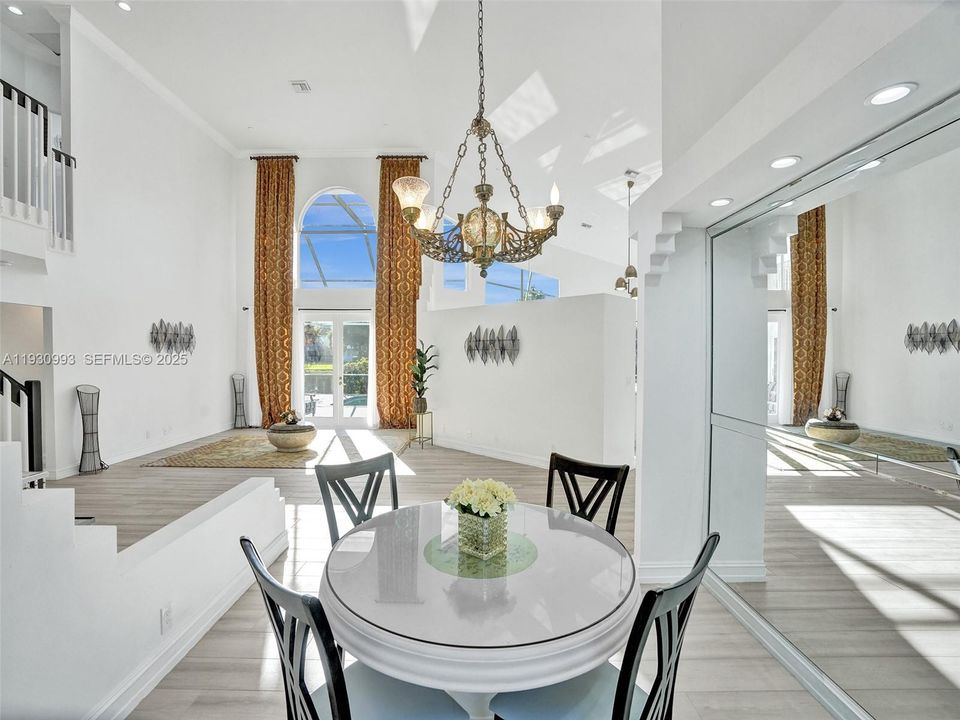 En Renta: $5,800 (5 camas, 3 baños, 3296 Pies cuadrados)