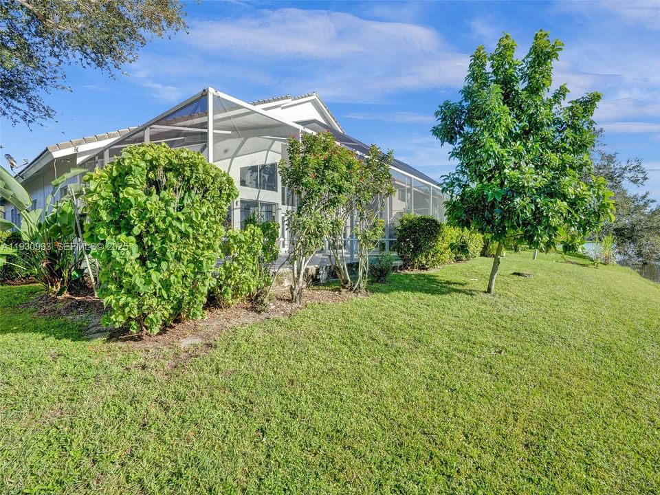 En Renta: $5,800 (5 camas, 3 baños, 3296 Pies cuadrados)