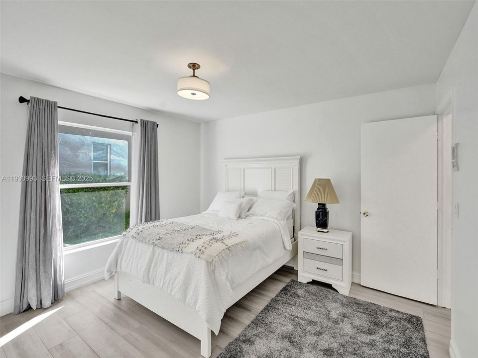 En Renta: $5,800 (5 camas, 3 baños, 3296 Pies cuadrados)