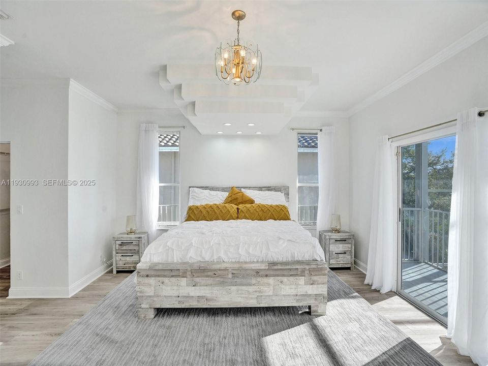 En Renta: $5,800 (5 camas, 3 baños, 3296 Pies cuadrados)