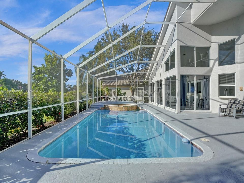 En Renta: $5,800 (5 camas, 3 baños, 3296 Pies cuadrados)