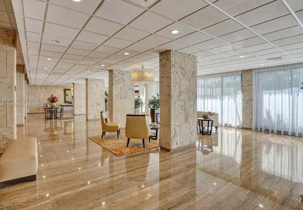 En Venta: $399,000 (2 camas, 2 baños, 1240 Pies cuadrados)