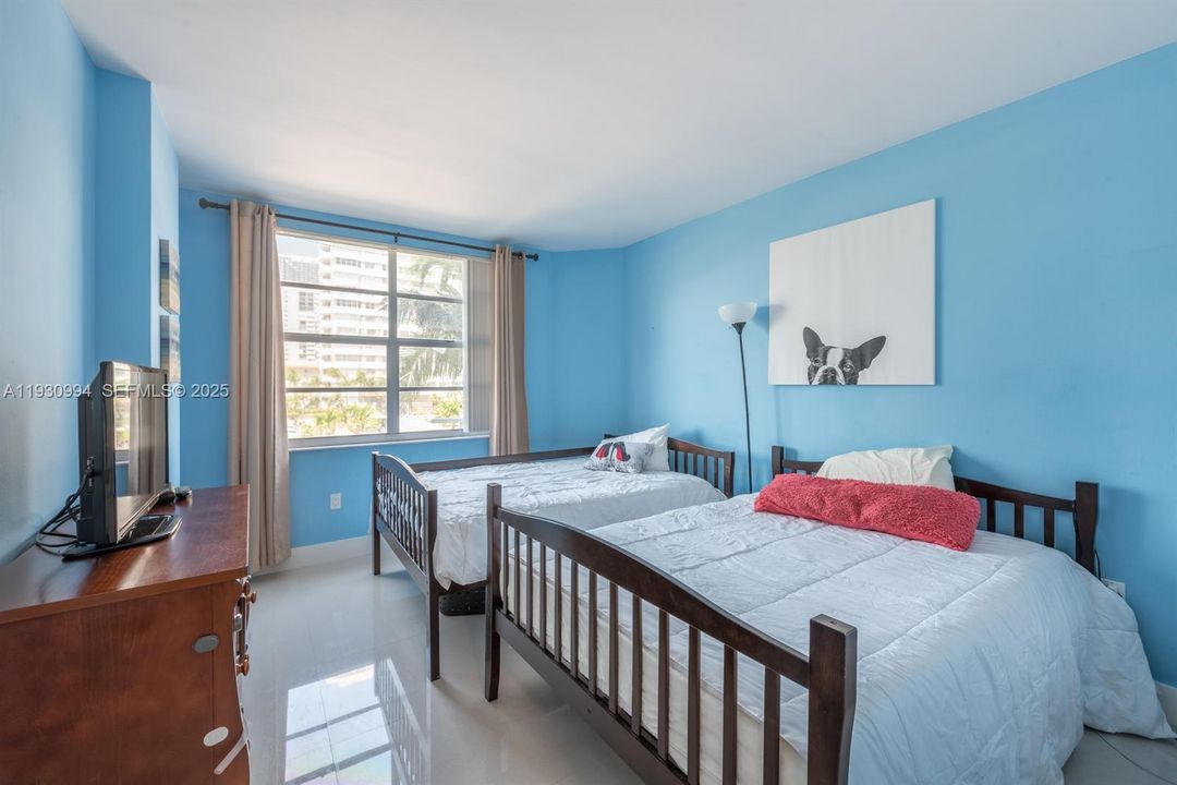 En Venta: $399,000 (2 camas, 2 baños, 1240 Pies cuadrados)