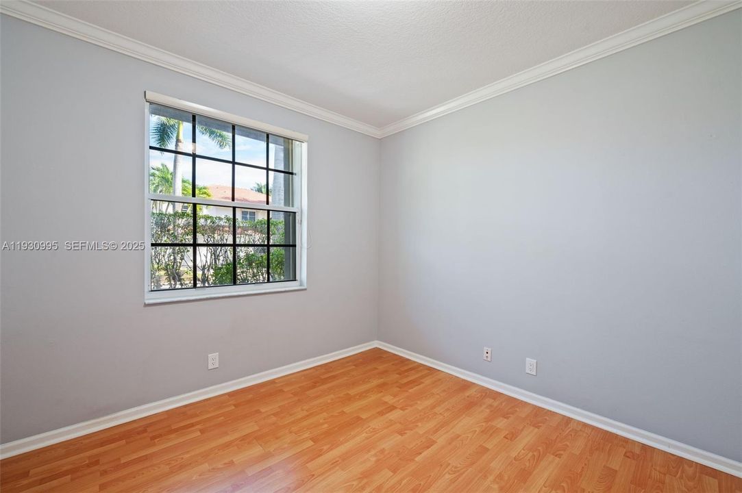 出租: $6,600 (4 贝兹, 2 浴室, 2674 平方英尺)