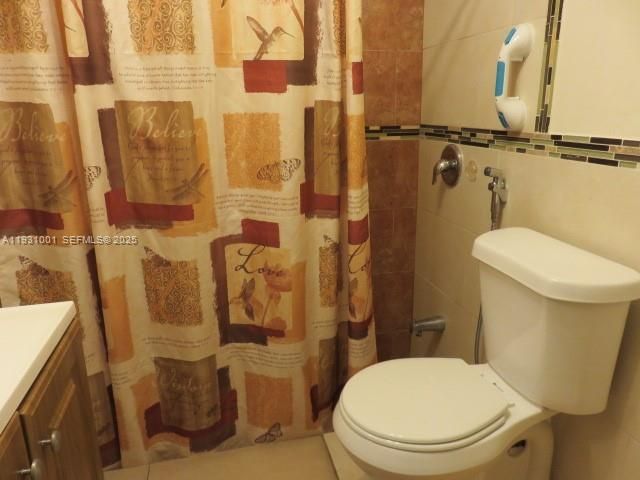 出租: $1,400 (1 贝兹, 1 浴室, 390 平方英尺)