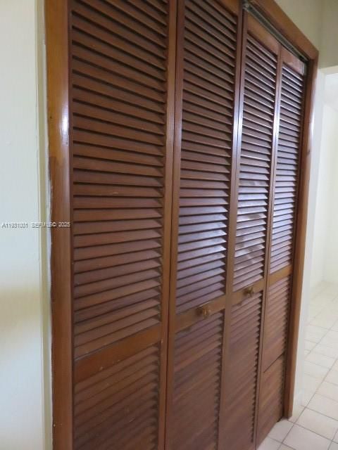 出租: $1,400 (1 贝兹, 1 浴室, 390 平方英尺)