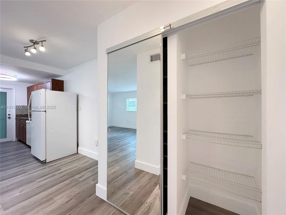 For Rent: $2,500 (1 beds, 1 baths, 600 Square Feet)