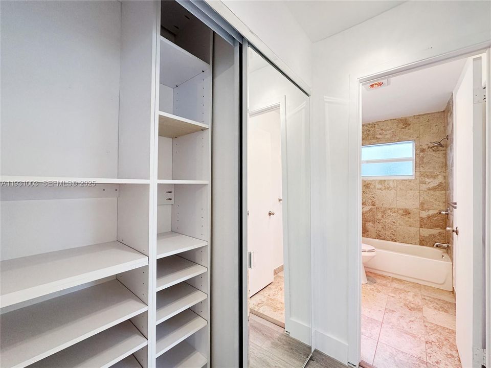 For Rent: $2,500 (1 beds, 1 baths, 600 Square Feet)