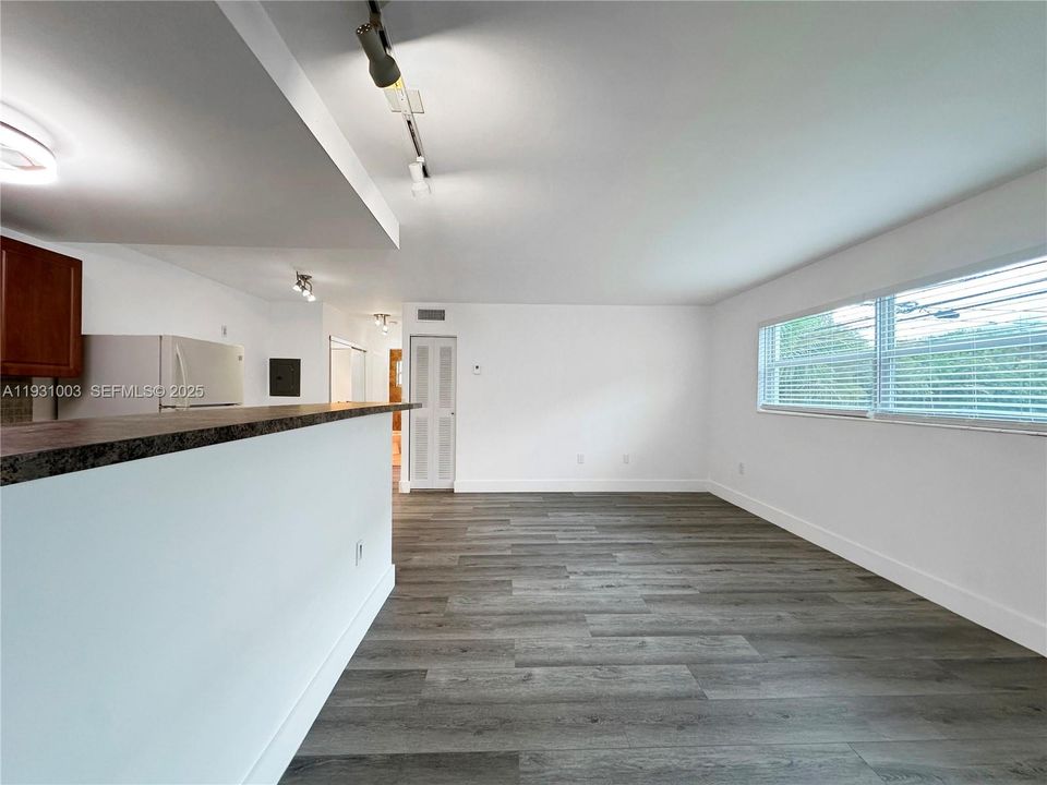 For Rent: $2,500 (1 beds, 1 baths, 600 Square Feet)