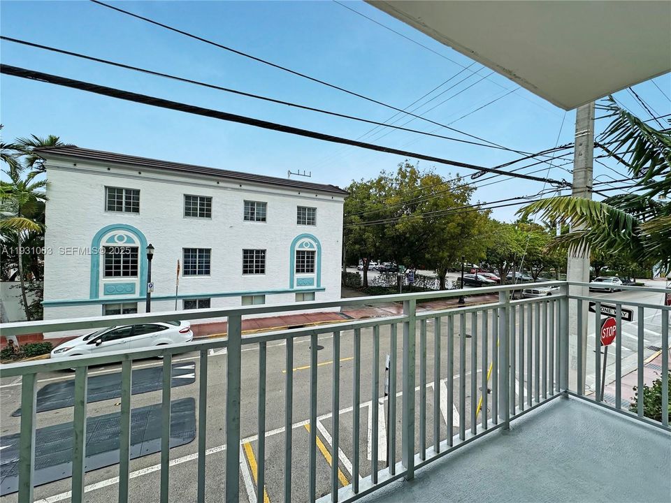 For Rent: $2,500 (1 beds, 1 baths, 600 Square Feet)