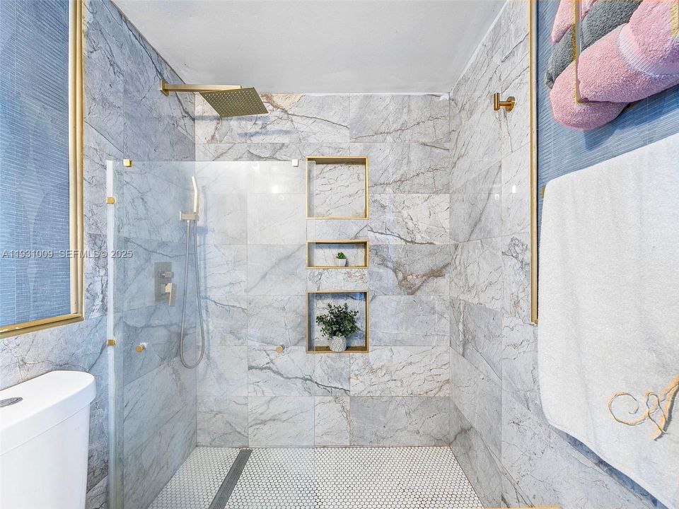 На продажу: $525,000 (2 спален, 2 ванн, 1061 Квадратных фут)