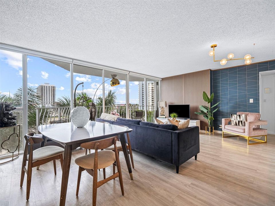 На продажу: $525,000 (2 спален, 2 ванн, 1061 Квадратных фут)