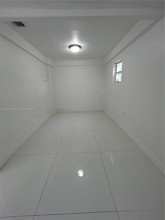 For Rent: $2,350 (2 beds, 1 baths, 0 Square Feet)