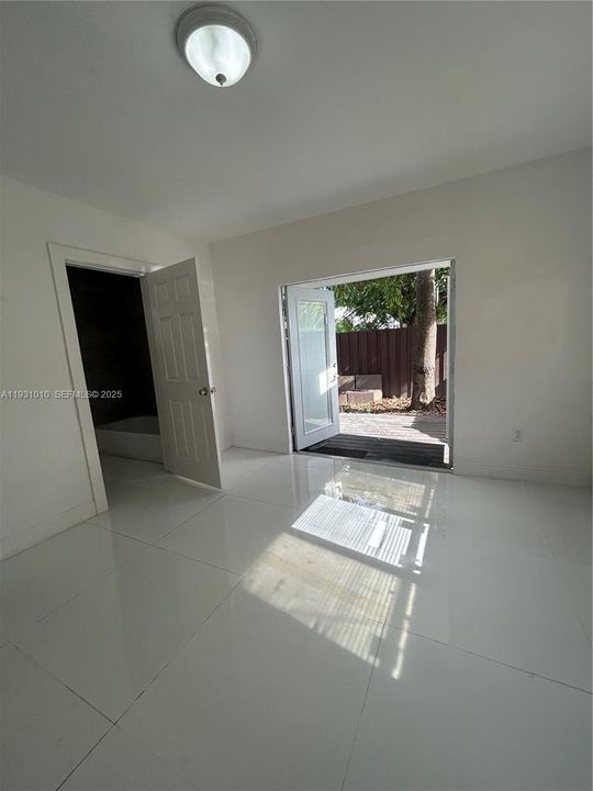 For Rent: $2,350 (2 beds, 1 baths, 0 Square Feet)