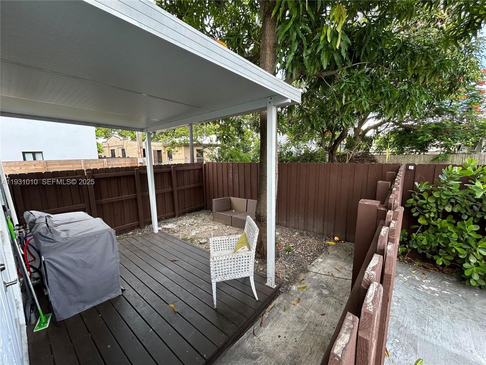 For Rent: $2,350 (2 beds, 1 baths, 0 Square Feet)