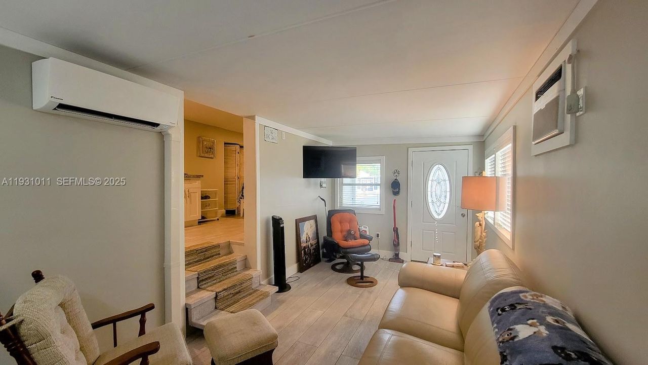 На продажу: $89,900 (1 спален, 1 ванн, 0 Квадратных фут)