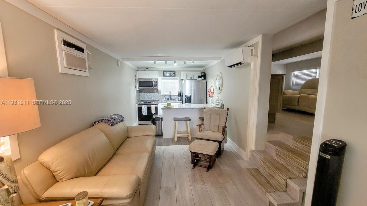 На продажу: $89,900 (1 спален, 1 ванн, 0 Квадратных фут)