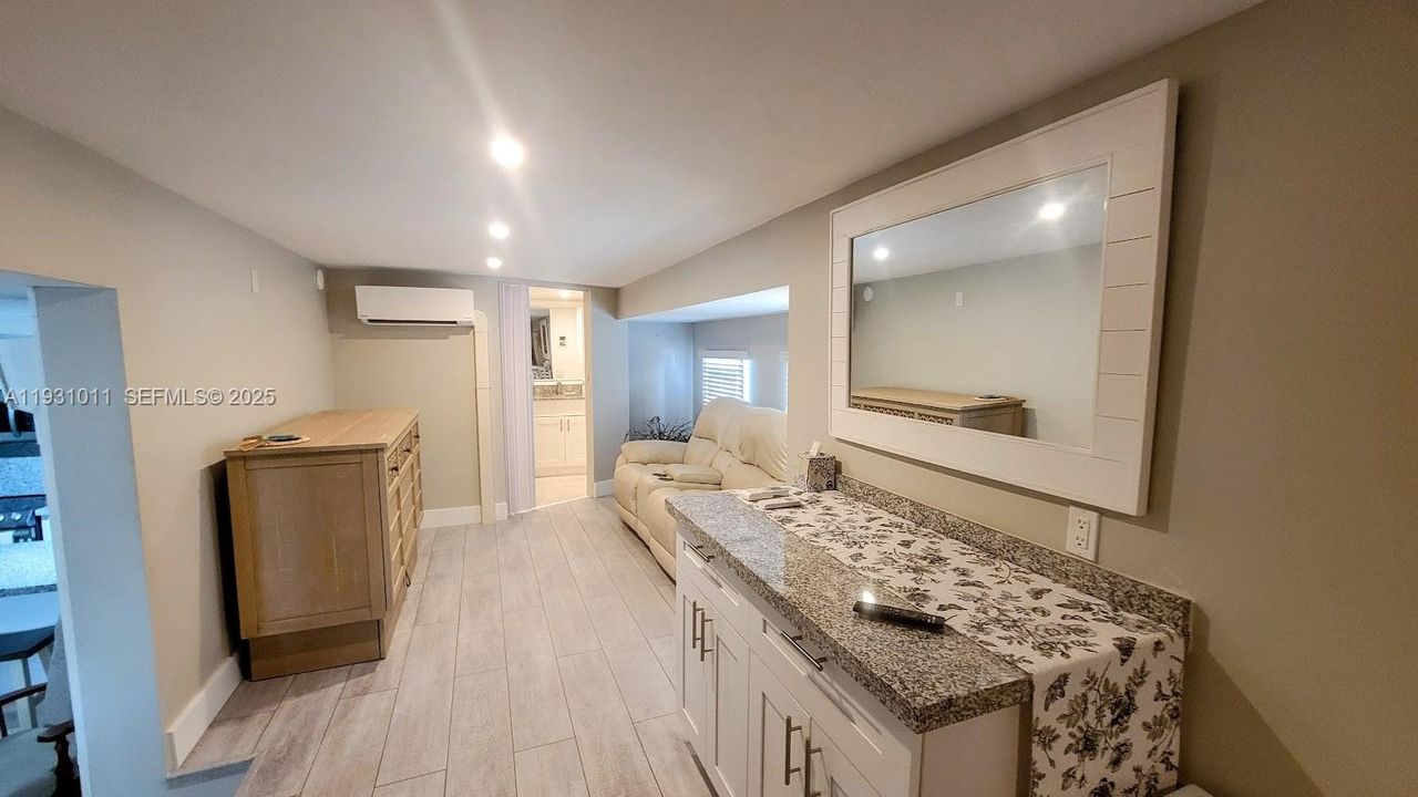 На продажу: $89,900 (1 спален, 1 ванн, 0 Квадратных фут)