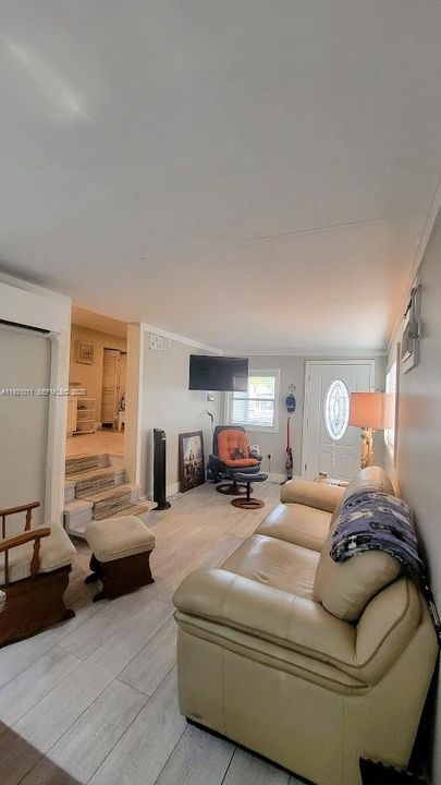 На продажу: $89,900 (1 спален, 1 ванн, 0 Квадратных фут)