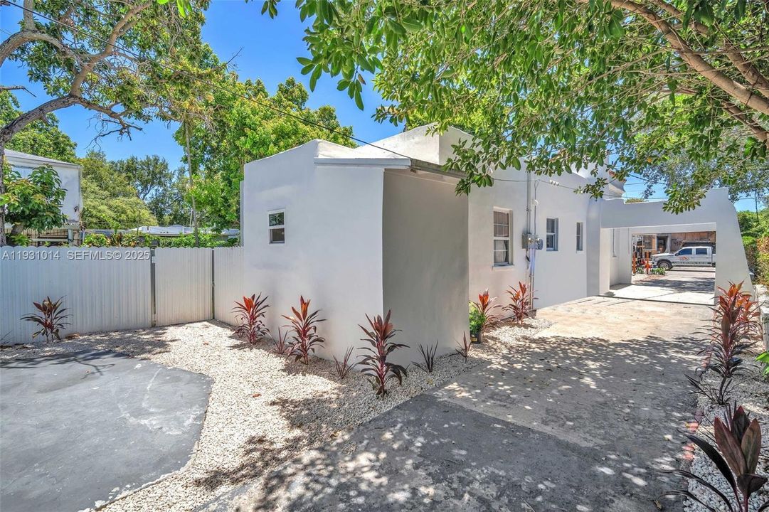 На продажу: $779,000 (0 спален, 0 ванн, 1556 Квадратных фут)