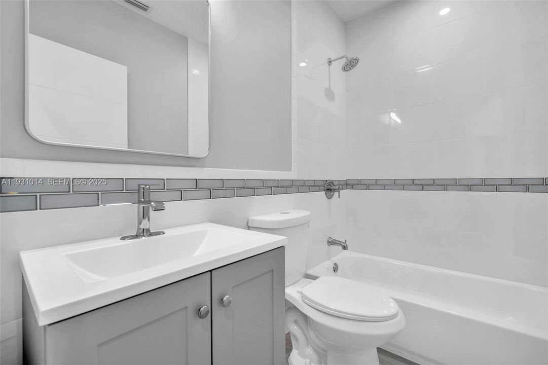 На продажу: $779,000 (0 спален, 0 ванн, 1556 Квадратных фут)