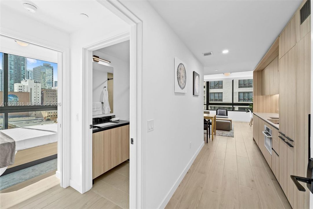 На продажу: $825,000 (2 спален, 2 ванн, 0 Квадратных фут)