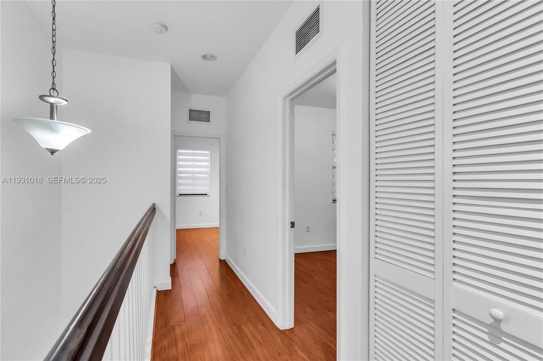 For Sale: $485,000 (3 beds, 2 baths, 1545 Square Feet)