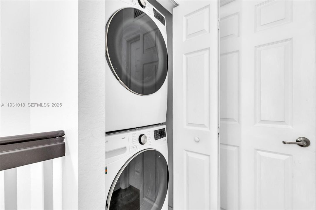 For Sale: $485,000 (3 beds, 2 baths, 1545 Square Feet)