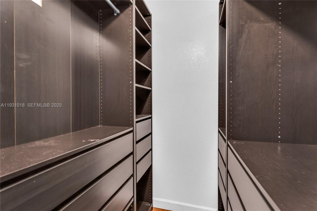 For Sale: $485,000 (3 beds, 2 baths, 1545 Square Feet)