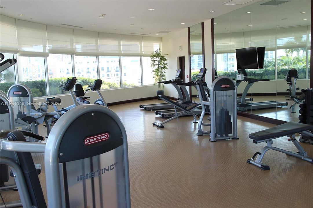 For Rent: $3,150 (2 beds, 2 baths, 1155 Square Feet)