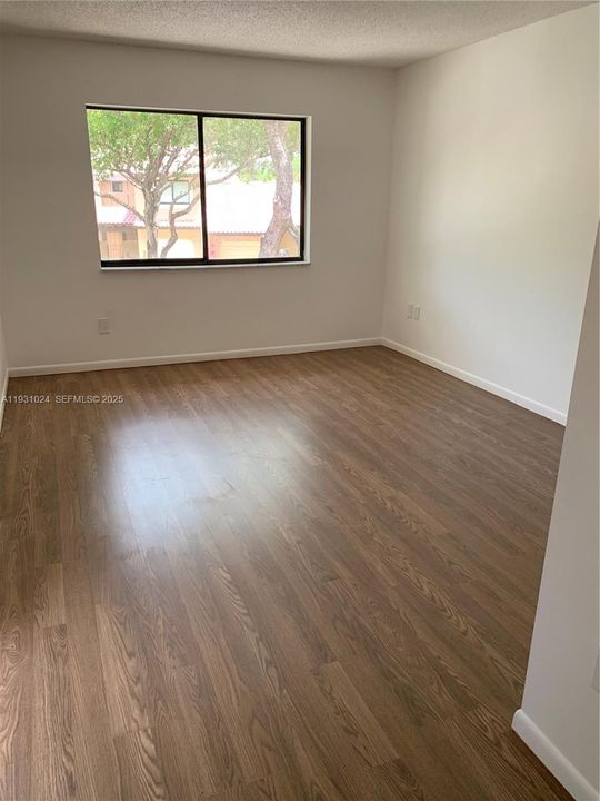 For Rent: $3,450 (3 beds, 2 baths, 1712 Square Feet)