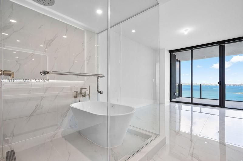 For Rent: $9,500 (3 beds, 3 baths, 0 Square Feet)