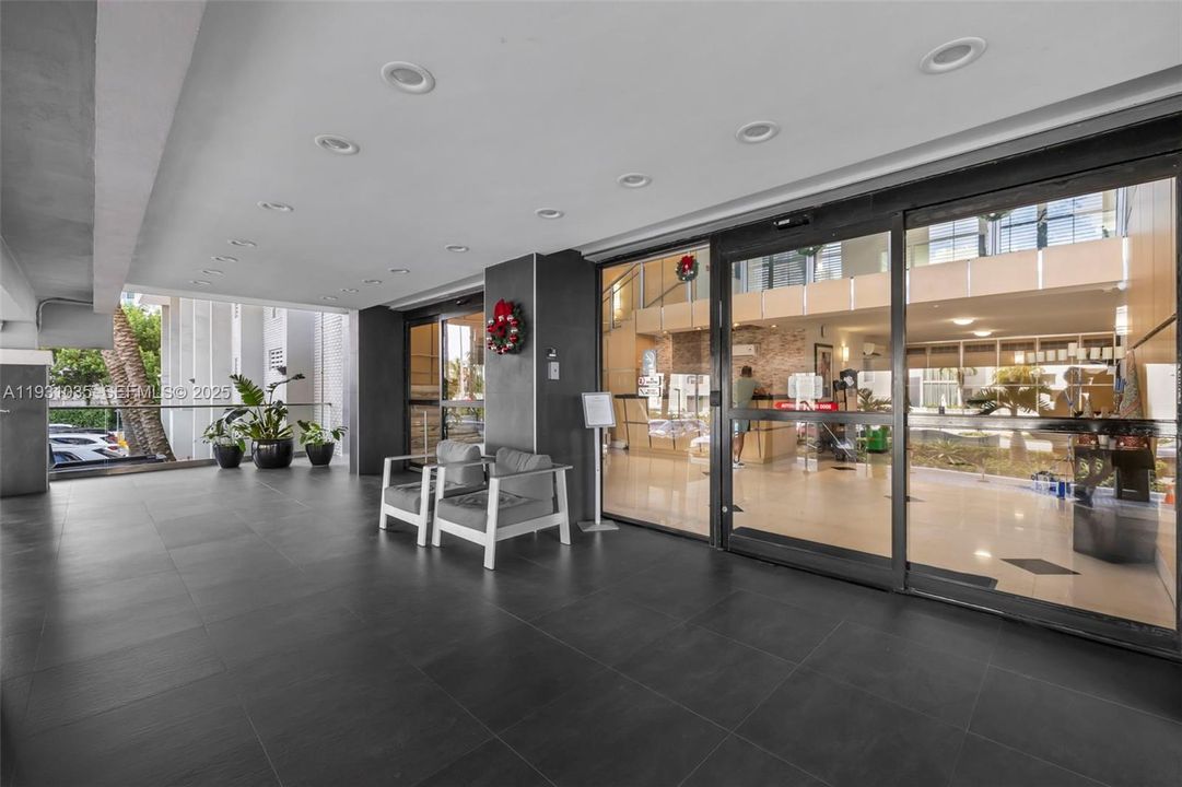 На продажу: $389,000 (1 спален, 1 ванн, 910 Квадратных фут)