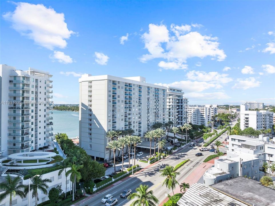 На продажу: $389,000 (1 спален, 1 ванн, 910 Квадратных фут)