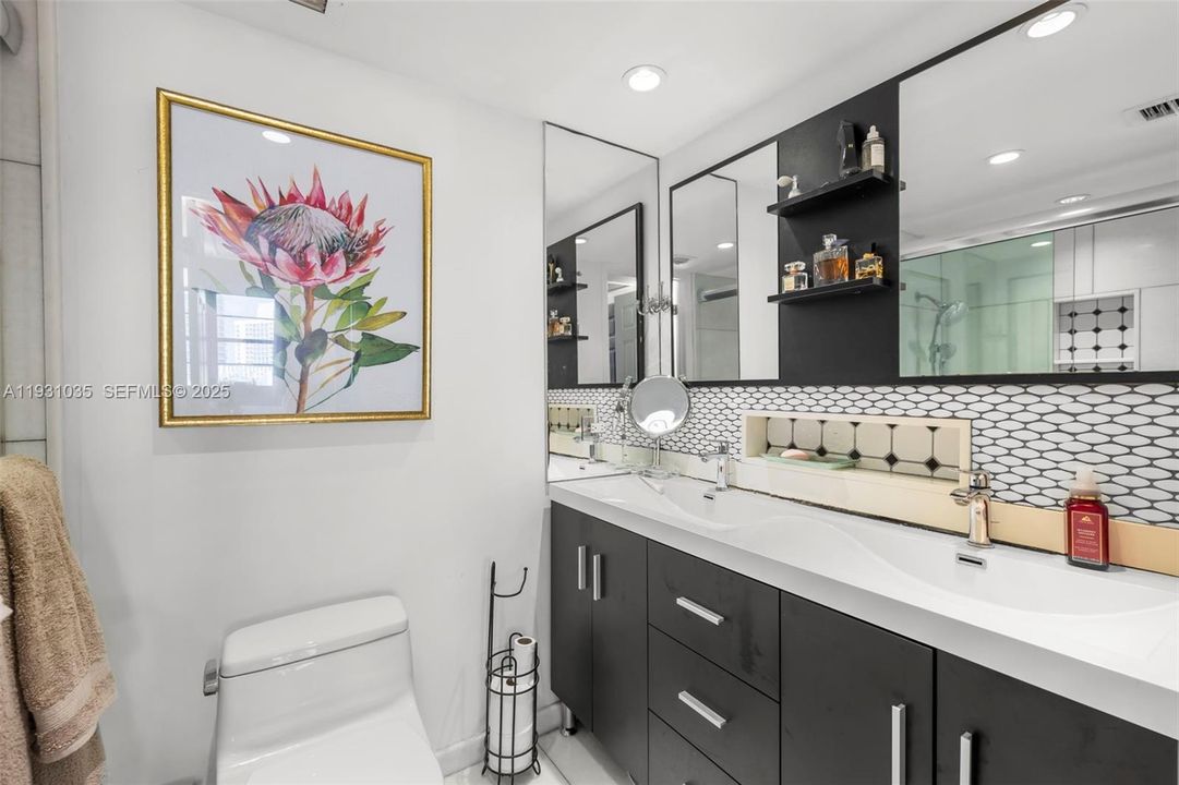 На продажу: $389,000 (1 спален, 1 ванн, 910 Квадратных фут)