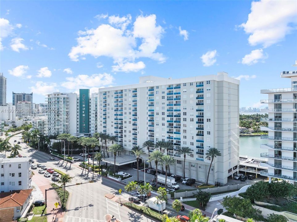 На продажу: $389,000 (1 спален, 1 ванн, 910 Квадратных фут)