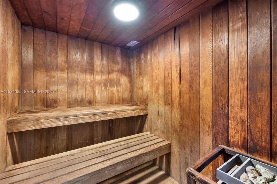 На продажу: $389,000 (1 спален, 1 ванн, 910 Квадратных фут)