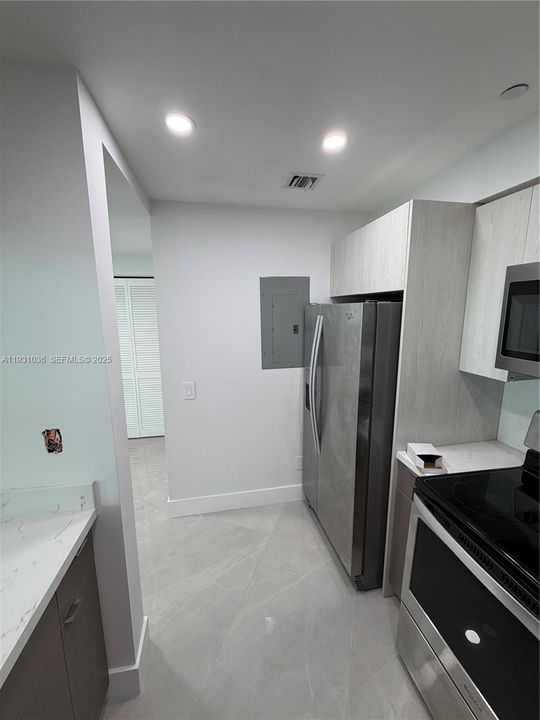 出租: $4,800 (2 贝兹, 2 浴室, 1190 平方英尺)