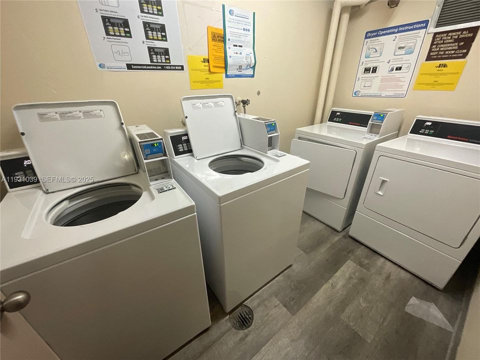 出租: $1,750 (1 贝兹, 1 浴室, 852 平方英尺)