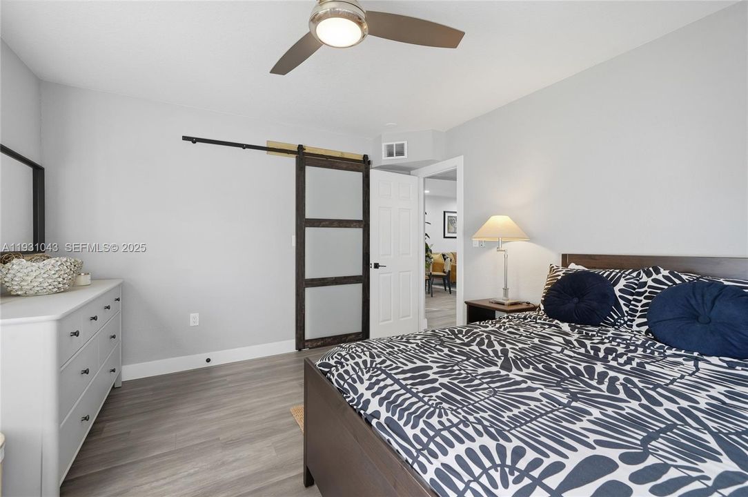 В аренду: $3,000 (3 спален, 1 ванн, 2484 Квадратных фут)