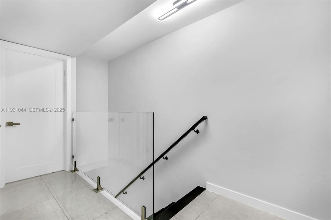 В аренду: $2,900 (2 спален, 2 ванн, 1266 Квадратных фут)