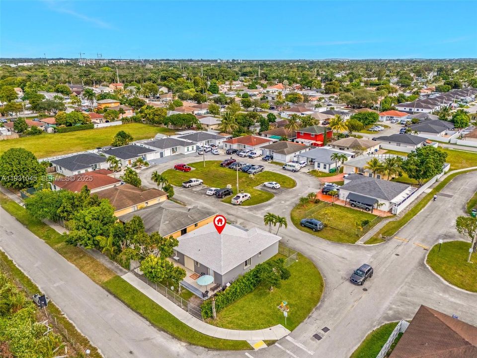 На продажу: $530,000 (3 спален, 2 ванн, 1283 Квадратных фут)