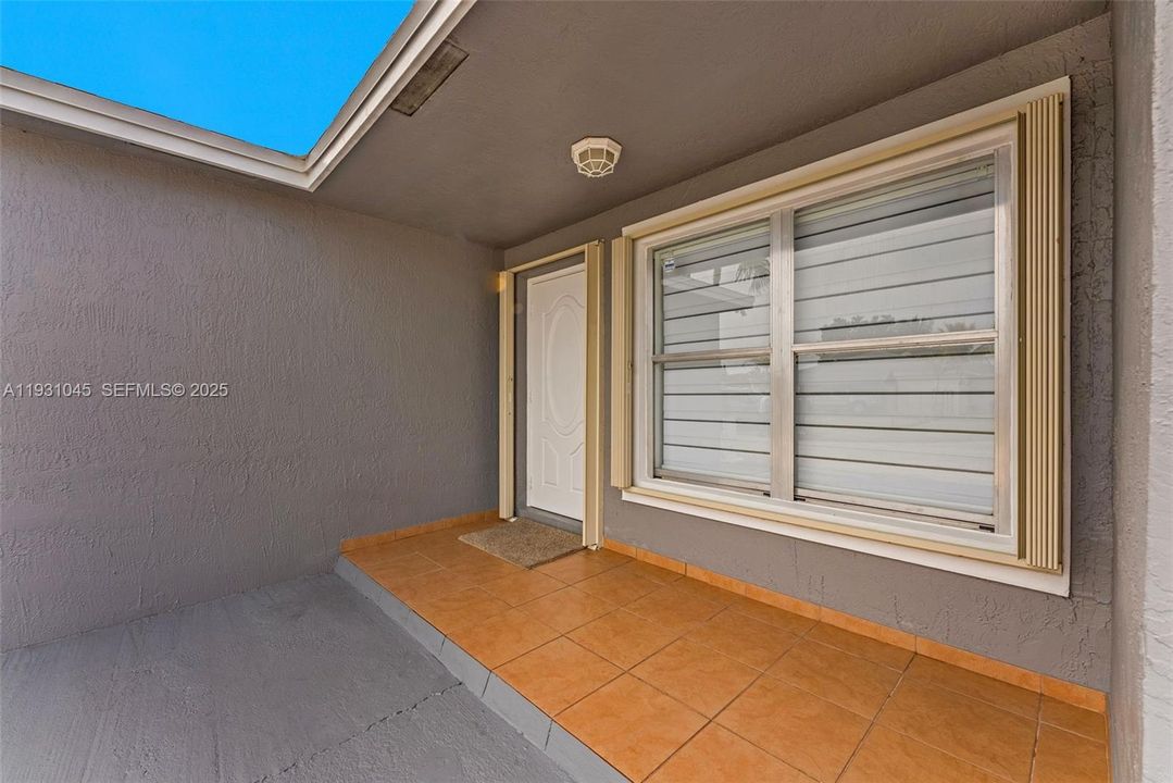 На продажу: $530,000 (3 спален, 2 ванн, 1283 Квадратных фут)