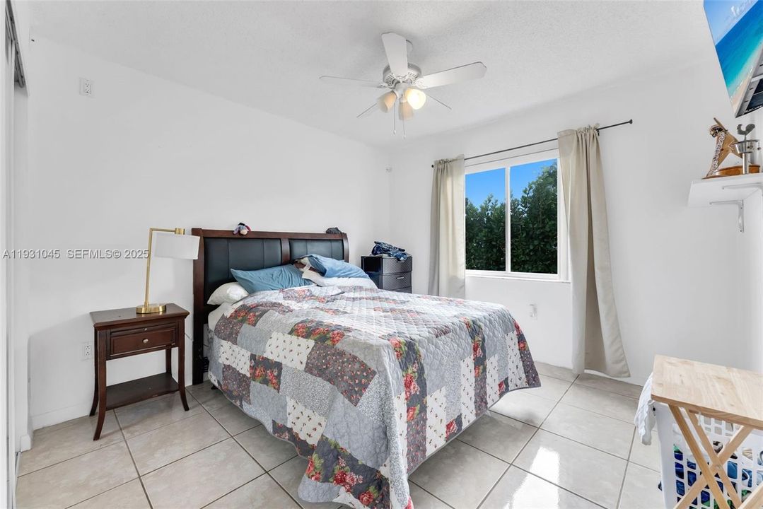 На продажу: $530,000 (3 спален, 2 ванн, 1283 Квадратных фут)