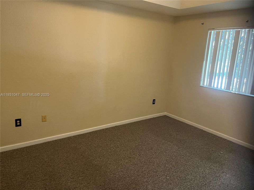 For Rent: $2,295 (4 beds, 3 baths, 1423 Square Feet)