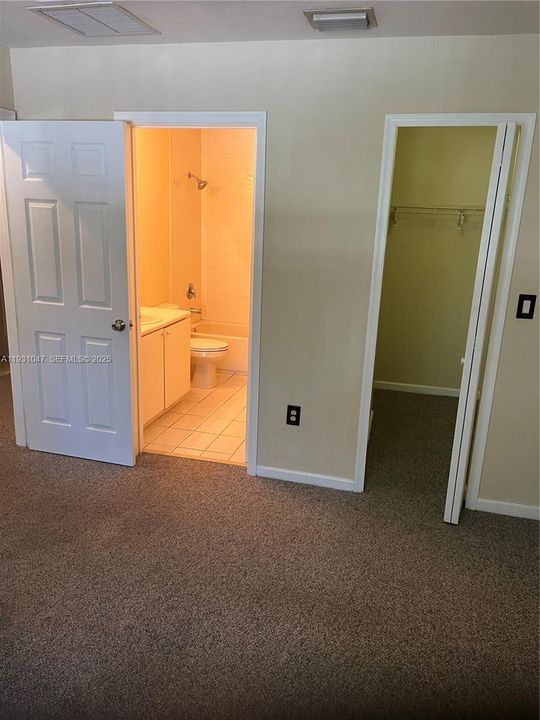 For Rent: $2,295 (4 beds, 3 baths, 1423 Square Feet)