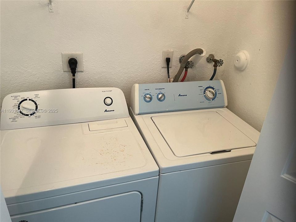 For Rent: $2,295 (4 beds, 3 baths, 1423 Square Feet)