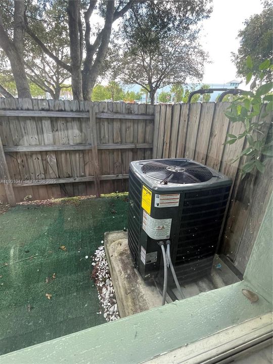 For Rent: $2,295 (4 beds, 3 baths, 1423 Square Feet)