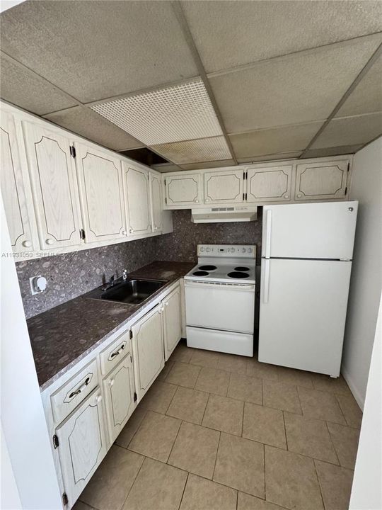 На продажу: $80,000 (1 спален, 1 ванн, 558 Квадратных фут)