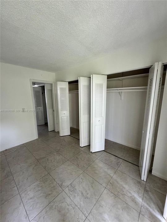 На продажу: $80,000 (1 спален, 1 ванн, 558 Квадратных фут)